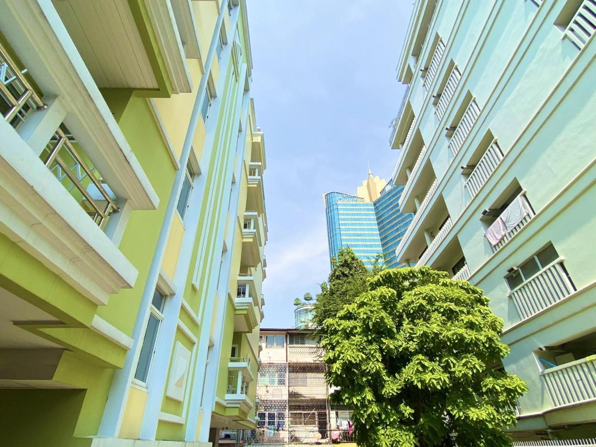 14 Place Sukhumvit Suites Бангкок Экстерьер фото