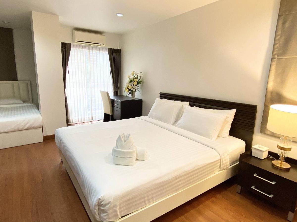 14 Place Sukhumvit Suites Бангкок Экстерьер фото