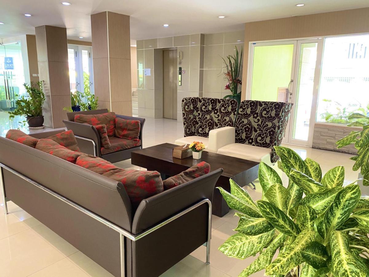 14 Place Sukhumvit Suites Бангкок Экстерьер фото